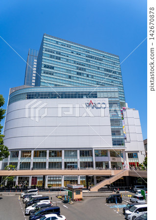 Sendai PARCO Main Building (PARCO) is a shopping mall in front of JR Sendai Station that aims for co-creation with the local community. Sendai PARCO Main Building (PARCO) is a shopping mall in front of JR Sendai Station that aims for co-creation with the local community. 142670878