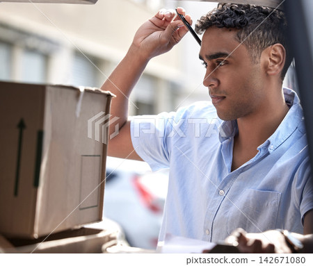 Check, clipboard or delivery man with van, box and package in commercial shipping business. Invoice, product and courier driver with pen for cargo logistics, distribution service or transportation Check, clipboard or delivery man with van, box and package in commercial shipping business. Invoice, product and courier driver with pen for cargo logistics, distribution service or transportation 142671080