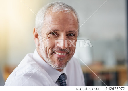 Portrait, office and smile for businessman, desk and computer for CEO in workplace. Success, face and calm male person or senior management, corporate and finance advisor for investment broker Portrait, office and smile for businessman, desk and computer for CEO in workplace. Success, face and calm male person or senior management, corporate and finance advisor for investment broker 142678072