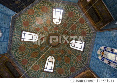 Istanbul,turkey,august 3, 2025. Ornate ceiling of the harem in topkapi palace, istanbul, featuring intricate ottoman patterns, vibrant colors, and arched windows Istanbul,turkey,august 3, 2025. Ornate ceiling of the harem in topkapi palace, istanbul, featuring intricate ottoman patterns, vibrant colors, and arched windows 142681954
