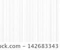 A background illustration featuring thin, irregularly spaced black vertical lines on a white background. 142683343