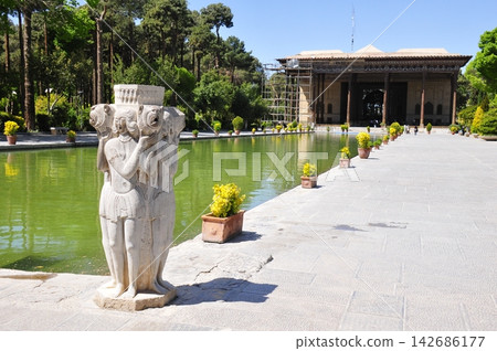 Iran, Isfahan, Forty Pillars Palace, Chehel Sotoun Garden Museum Iran, Isfahan, Forty Pillars Palace, Chehel Sotoun Garden Museum 142686177