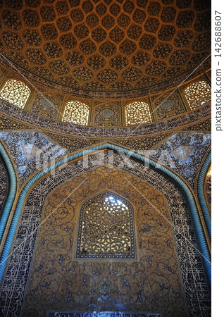 Iran, Isfahan, Imam Square, Sheikh Lotfollah Mosque, tiled walls, openwork carvings Iran, Isfahan, Imam Square, Sheikh Lotfollah Mosque, tiled walls, openwork carvings 142688607