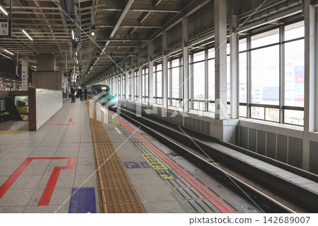 April 27 2026 Sendai Station curved railway tracks under covered platform structure April 27 2026 Sendai Station curved railway tracks under covered platform structure 142689007