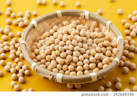 Soybean yellow back Soybean yellow back 142689199
