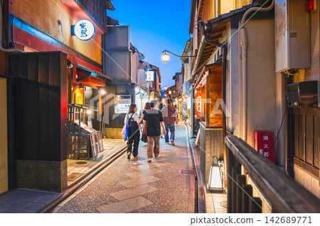 Kyoto, Pontocho at dusk Kyoto, Pontocho at dusk 142689771