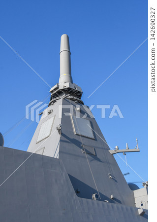 Mast of Japan Maritime Self-Defense Force destroyer Mogami-class Mast of Japan Maritime Self-Defense Force destroyer Mogami-class 142690327