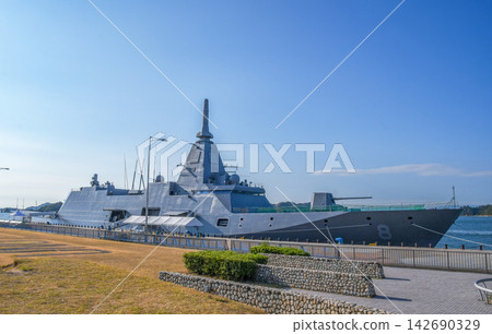 Japan Maritime Self-Defense Force Mogami-class destroyer Japan Maritime Self-Defense Force Mogami-class destroyer 142690329