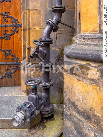 Fire-fighting or water supply system with shut-off valves and connect flanges Fire-fighting or water supply system with shut-off valves and connect flanges 142692104