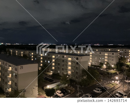 Life and scenery in a housing complex Life and scenery in a housing complex 142693714