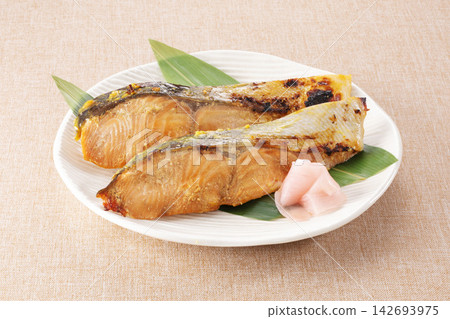 Grilled autumn salmon with Saikyo miso Grilled autumn salmon with Saikyo miso 142693975
