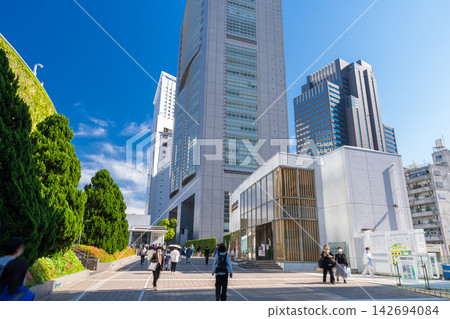 新宿站南露台的城市景觀 新宿站南露台的城市景觀 142694084