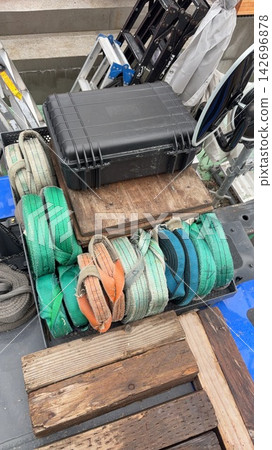 建築工地使用的吊索和起重設備 142696878