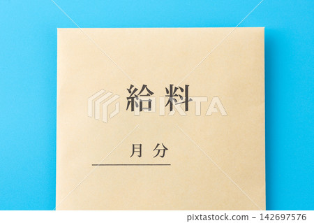 薪資(藍色背景) 薪資(藍色背景) 142697576