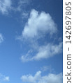 Spring blue sky and white clouds 142697805