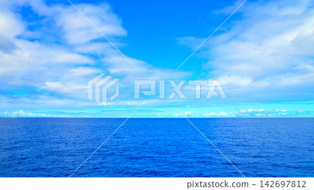 夏威夷瓦胡島西海岸美麗的海洋 夏威夷瓦胡島西海岸美麗的海洋 142697812