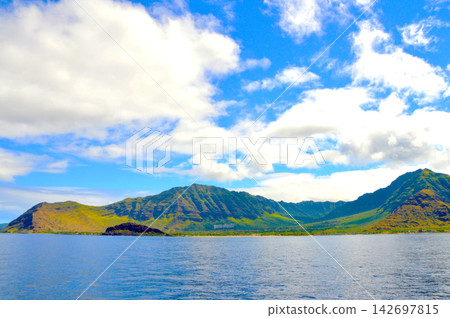 夏威夷瓦胡島西海岸的懷阿奈山脈 夏威夷瓦胡島西海岸的懷阿奈山脈 142697815