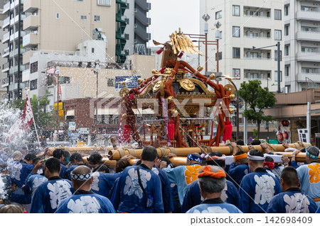 Tomioka Hachimangu Shrine示例節日女神 Tomioka Hachimangu Shrine示例節日女神 142698409
