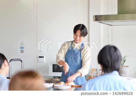 cooking class instructor cooking class instructor 142699028