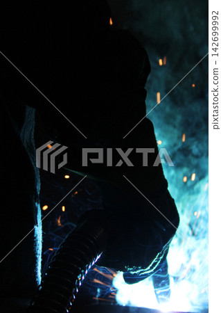 Welding Welding 142699992