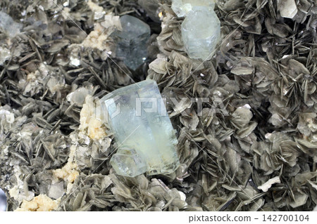 aquamarine mineral crystal aquamarine mineral crystal 142700104