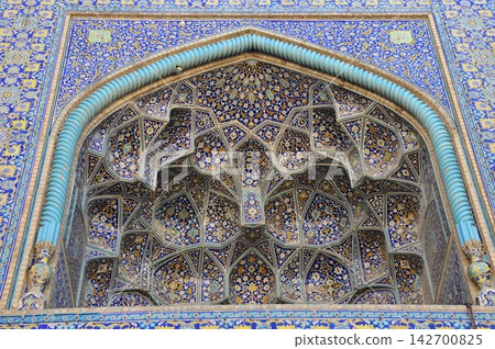 Iran, Isfahan, Imam Square, Imam Mosque, Ivan stalactite decorations Iran, Isfahan, Imam Square, Imam Mosque, Ivan stalactite decorations 142700825