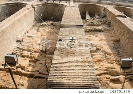 Brick piers and bare rock in the substructure of the Bishop's Palace, Tarazona Brick piers and bare rock in the substructure of the Bishop's Palace, Tarazona 142701839