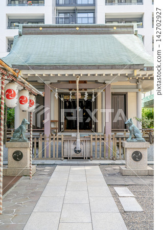 宮安禦岳神社,澀谷宮安坂,參拜堂(奈良縣吉野郡金峰神社的分社),是為前往相模國大山朝聖的信徒祈福的神社。 宮安禦岳神社,澀谷宮安坂,參拜堂(奈良縣吉野郡金峰神社的分社),是為前往相模國大山朝聖的信徒祈福的神社。 142702927