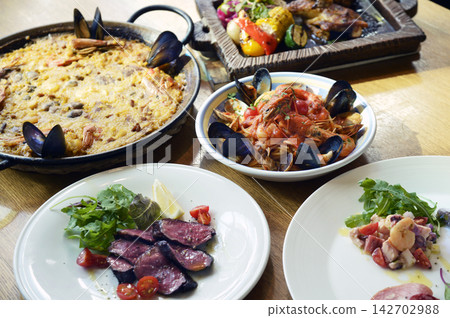 西班牙美食 西班牙美食 142702988