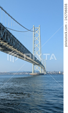 Akashi Kaikyo Bridge seen from Road Station Awaji Akashi Kaikyo Bridge seen from Road Station Awaji 142706608