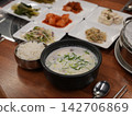 Traditional Korean Milky Beef Bone Soup Seolleongtang 142706869