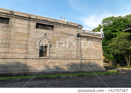 Exterior of the Shri Ponnambalawaneswaram Kovil Hindu temple in Colombo, Sri Lanka Exterior of the Shri Ponnambalawaneswaram Kovil Hindu temple in Colombo, Sri Lanka 142707367