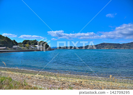 靜岡縣:濱名湖景色,位於濱松市濱名區細江町附近 靜岡縣:濱名湖景色,位於濱松市濱名區細江町附近 142709295