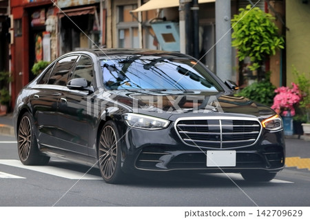 German-made sports sedan image German-made sports sedan image 142709629