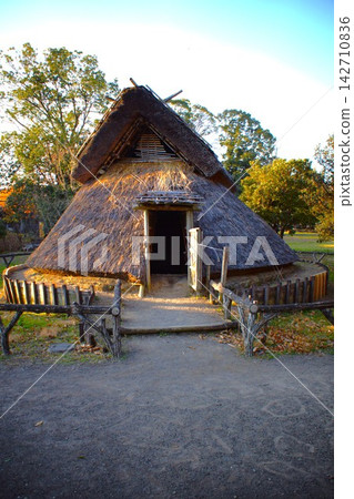 托羅遺址(繩文時代居住遺址的複製品) 托羅遺址(繩文時代居住遺址的複製品) 142710836
