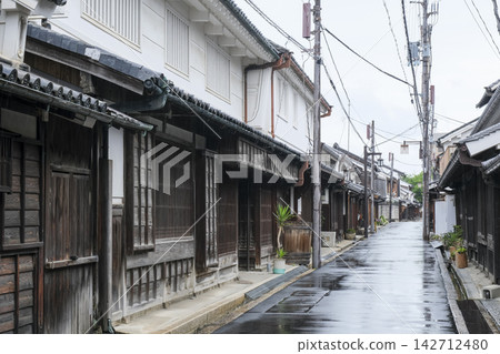 A group of traditional buildings remaining in the historic town area of Kashihara City A group of traditional buildings remaining in the historic town area of Kashihara City 142712480