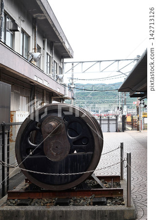 Steam locomotive driving wheels at Shin-Yamaguchi Station Steam locomotive driving wheels at Shin-Yamaguchi Station 142713126