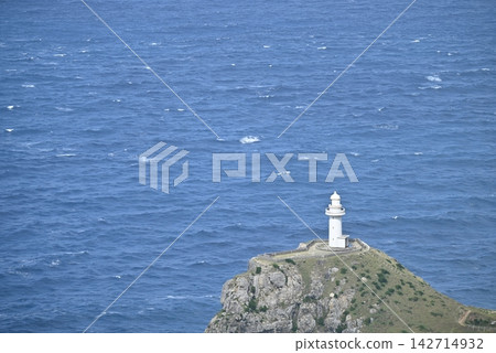 Osezaki Lighthouse and the magnificent ocean Osezaki Lighthouse and the magnificent ocean 142714932
