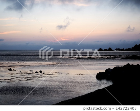 雷本島瑪瑙海灘的日落 142722405
