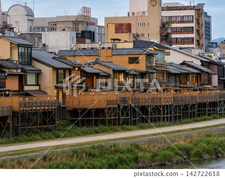 Kamogawa Kamogawa 142722658