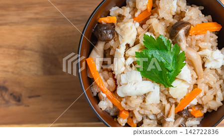 海鯛魚蘑菇飯 海鯛魚蘑菇飯 142722836