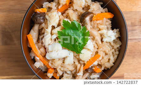 海鯛魚蘑菇飯 海鯛魚蘑菇飯 142722837
