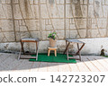Waiting seats of cafes and restaurant of Huinnyeoul Village, Busan 142723207