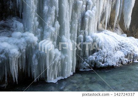 Partnachklamm or Partnach gorge in wintertime 142724337
