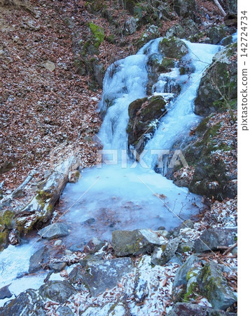 Frozen streams in the Okutama/Tokyo Metropolitan Forest in winter Frozen streams in the Okutama/Tokyo Metropolitan Forest in winter 142724734