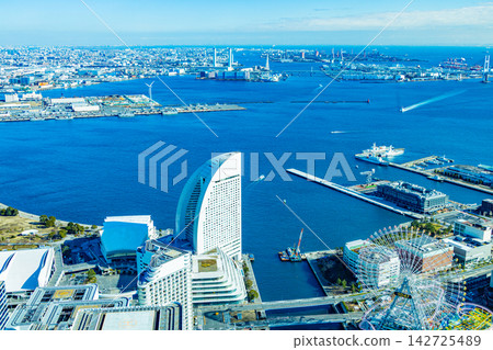 [Kanagawa Prefecture] View of Yokohama Port from Yokohama Landmark Tower 142725489