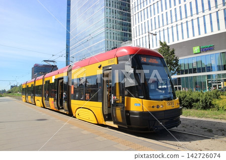 【波蘭】【華沙】華沙街景,電車 【波蘭】【華沙】華沙街景,電車 142726074