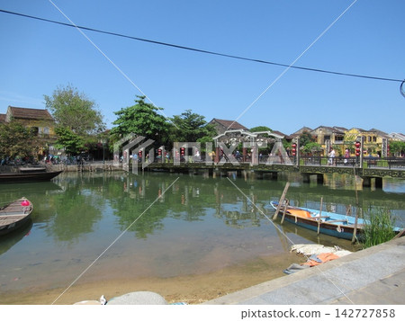 安會橋和會安古鎮的景色 安會橋和會安古鎮的景色 142727858