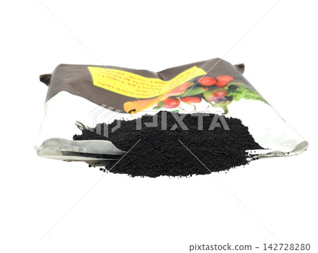Calcium cyanamide nitrogen fertilizer for agriculture and pre-sowing garden. Calcium cyanamide nitrogen fertilizer for agriculture and pre-sowing garden. 142728280
