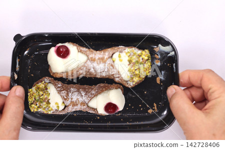 traditional Sicilian pastas Sicilian cannoli traditional Sicilian pastas Sicilian cannoli 142728406